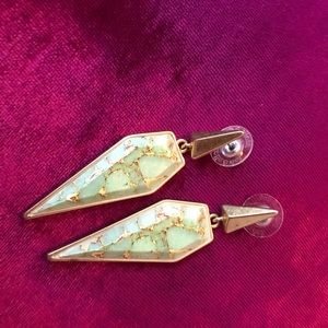 Oblong green/gold earrings